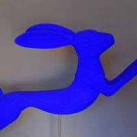 blauer-haselinde-bemalt150x13x42cm-1